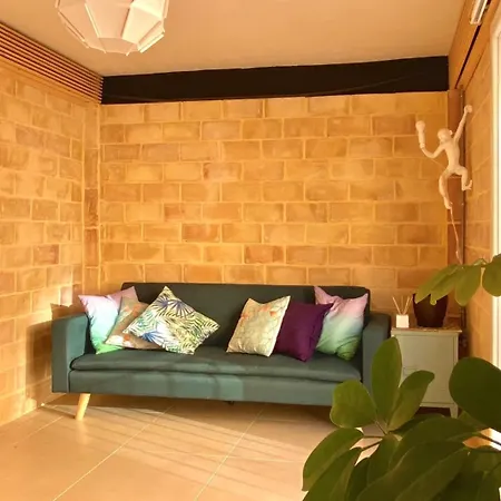 Utzon Apartment *